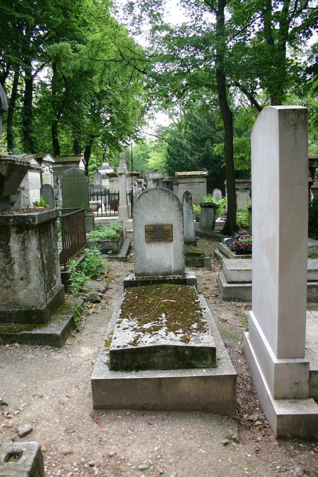 Jean-Baptiste%20Pierre%20Boudet%27s%20tomb%2C%20Pere%20Lachaise%20Cemetery%2C%20Paris%20-%2001.JPG